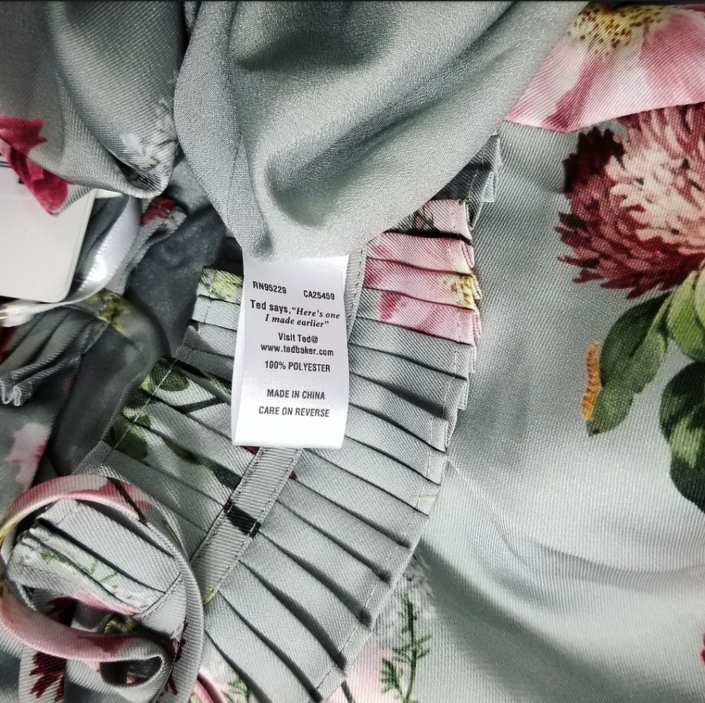 🍒NWT🍒 TED BAKER LIGHT GRAY FLORAL PRINT DRESS - Picture 10 of 10